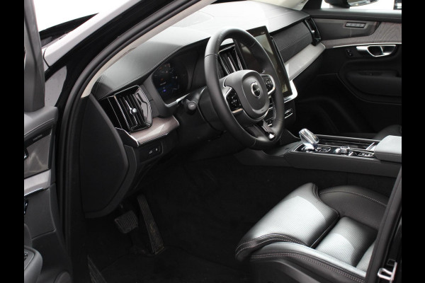 Volvo XC90 2.0 T8 Plug-in hybrid AWD Ultra Dark Panoramadak Navigatie Apple Carplay Android Auto 360 camera Parkeerhulp Adaptive Cruise Control Verwarmde en geventileerde voorstoelen Head-up-display Harman Kardon Premium Sound Memory stoelen met massagefunctie Climate Control Matrix-ledkoplampen
