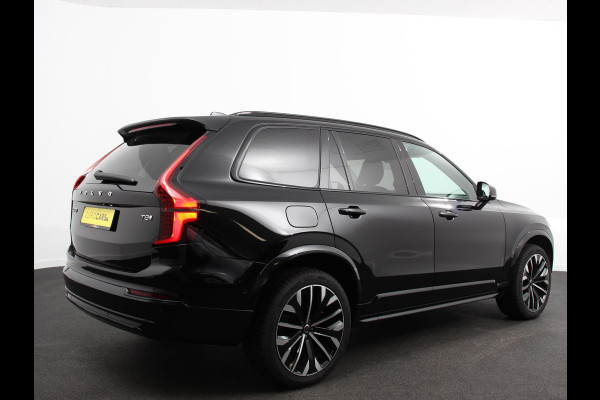 Volvo XC90 2.0 T8 Plug-in hybrid AWD Ultra Dark Panoramadak Navigatie Apple Carplay Android Auto 360 camera Parkeerhulp Adaptive Cruise Control Verwarmde en geventileerde voorstoelen Head-up-display Harman Kardon Premium Sound Memory stoelen met massagefunctie Climate Control Matrix-ledkoplampen