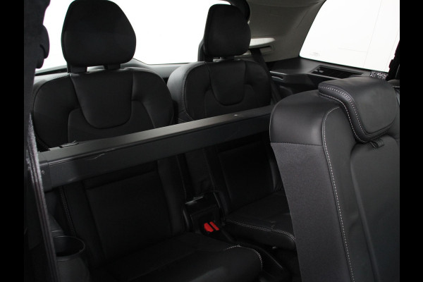 Volvo XC90 2.0 T8 Plug-in hybrid AWD Ultra Dark Panoramadak Navigatie Apple Carplay Android Auto 360 camera Parkeerhulp Adaptive Cruise Control Verwarmde en geventileerde voorstoelen Head-up-display Harman Kardon Premium Sound Memory stoelen met massagefunctie Climate Control Matrix-ledkoplampen
