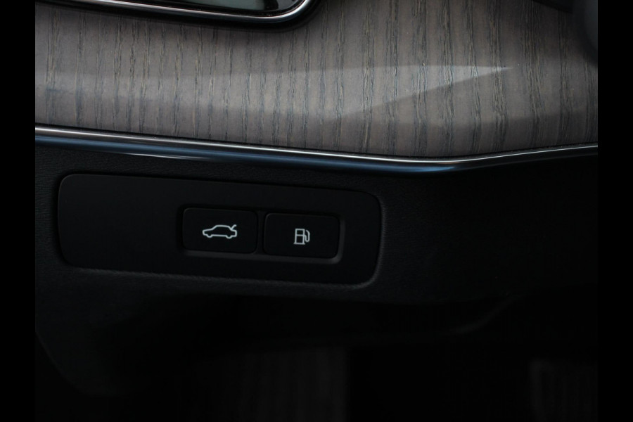 Volvo XC90 2.0 T8 Plug-in hybrid AWD Ultra Dark Panoramadak Navigatie Apple Carplay Android Auto 360 camera Parkeerhulp Adaptive Cruise Control Verwarmde en geventileerde voorstoelen Head-up-display Harman Kardon Premium Sound Memory stoelen met massagefunctie Climate Control Matrix-ledkoplampen