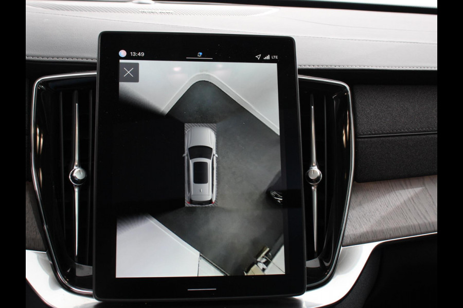 Volvo XC90 2.0 T8 Plug-in hybrid AWD Ultra Dark Panoramadak Navigatie Apple Carplay Android Auto 360 camera Parkeerhulp Adaptive Cruise Control Verwarmde en geventileerde voorstoelen Head-up-display Harman Kardon Premium Sound Memory stoelen met massagefunctie Climate Control Matrix-ledkoplampen