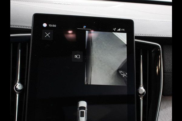 Volvo XC90 2.0 T8 Plug-in hybrid AWD Ultra Dark Panoramadak Navigatie Apple Carplay Android Auto 360 camera Parkeerhulp Adaptive Cruise Control Verwarmde en geventileerde voorstoelen Head-up-display Harman Kardon Premium Sound Memory stoelen met massagefunctie Climate Control Matrix-ledkoplampen