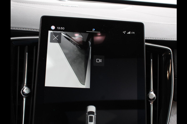 Volvo XC90 2.0 T8 Plug-in hybrid AWD Ultra Dark Panoramadak Navigatie Apple Carplay Android Auto 360 camera Parkeerhulp Adaptive Cruise Control Verwarmde en geventileerde voorstoelen Head-up-display Harman Kardon Premium Sound Memory stoelen met massagefunctie Climate Control Matrix-ledkoplampen