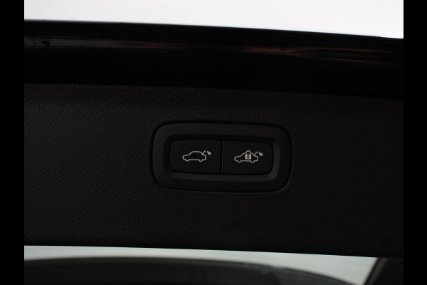 Volvo XC90 2.0 T8 Plug-in hybrid AWD Ultra Dark Panoramadak Navigatie Apple Carplay Android Auto 360 camera Parkeerhulp Adaptive Cruise Control Verwarmde en geventileerde voorstoelen Head-up-display Harman Kardon Premium Sound Memory stoelen met massagefunctie Climate Control Matrix-ledkoplampen