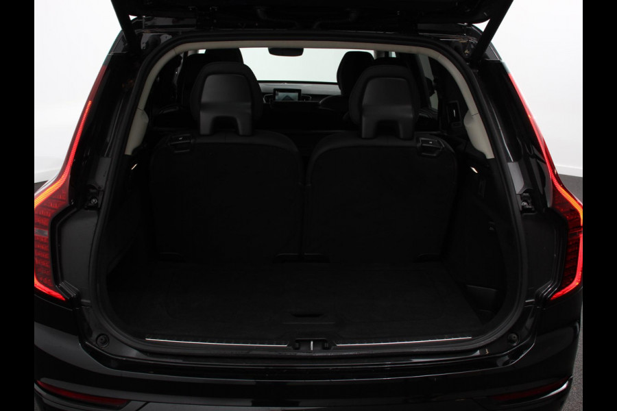 Volvo XC90 2.0 T8 Plug-in hybrid AWD Ultra Dark Panoramadak Navigatie Apple Carplay Android Auto 360 camera Parkeerhulp Adaptive Cruise Control Verwarmde en geventileerde voorstoelen Head-up-display Harman Kardon Premium Sound Memory stoelen met massagefunctie Climate Control Matrix-ledkoplampen