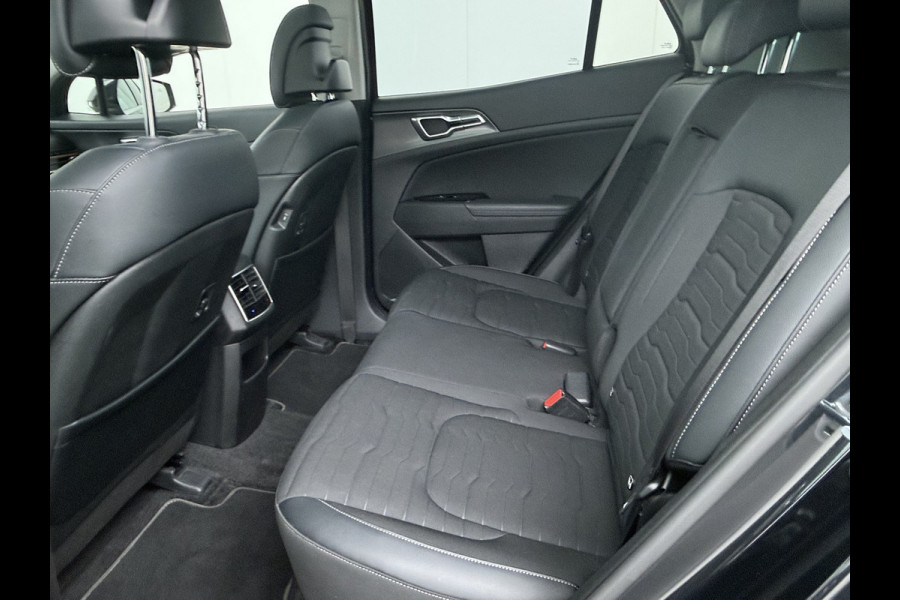 Kia Sportage 1.6 T-GDi Plug-in Hybrid AWD DynamicPlusLine - Adaptief Cruise Control - Panoramadak - Climate Control - Stuur/Stoel Verwarming - Fabrieksgarantie tot 2030