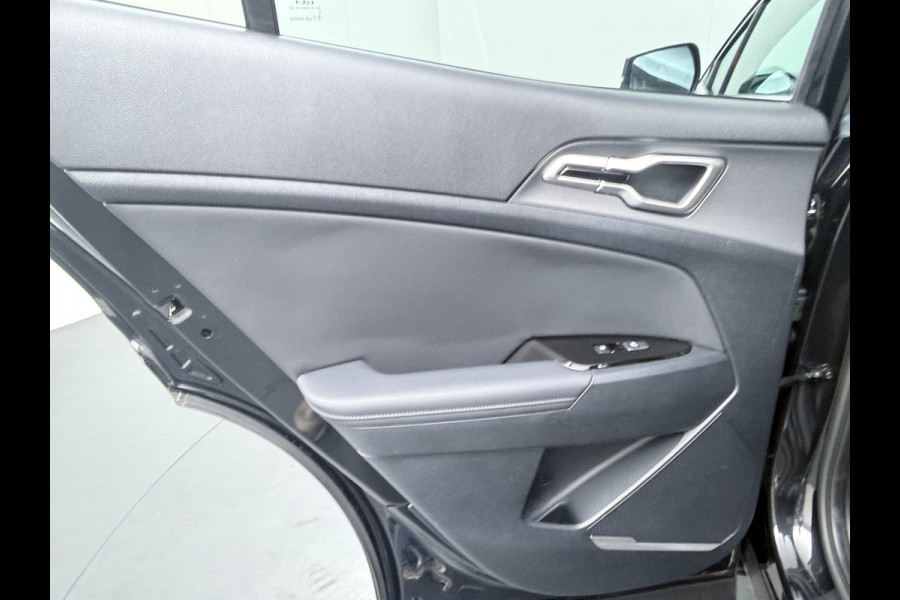 Kia Sportage 1.6 T-GDi Plug-in Hybrid AWD DynamicPlusLine - Adaptief Cruise Control - Panoramadak - Climate Control - Stuur/Stoel Verwarming - Fabrieksgarantie tot 2030