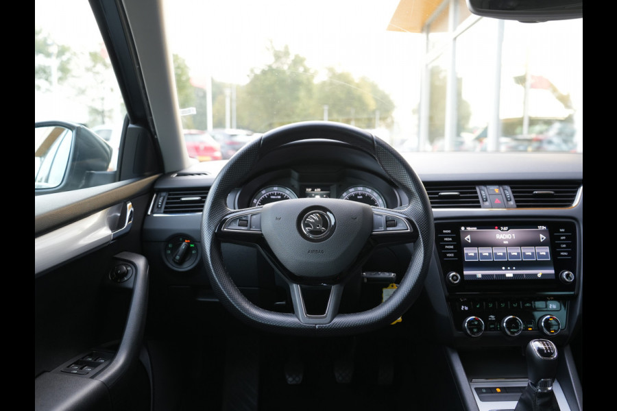 Škoda Octavia Combi 1.0 TSI Greentech Business Edition | Apple Carplay/Android Auto | Stoelverwarming | Climate Control |