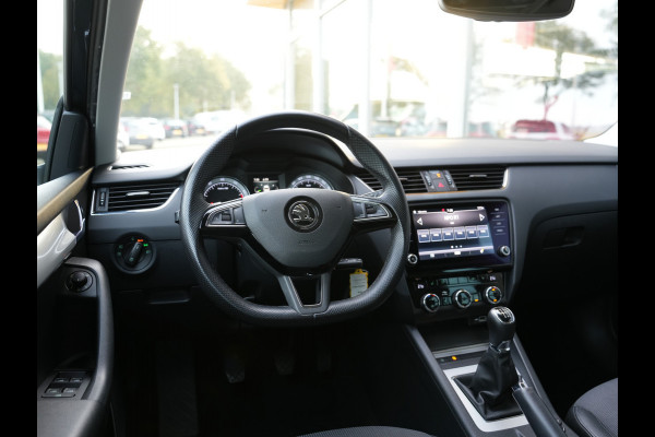 Škoda Octavia Combi 1.0 TSI Greentech Business Edition | Apple Carplay/Android Auto | Stoelverwarming | Climate Control |