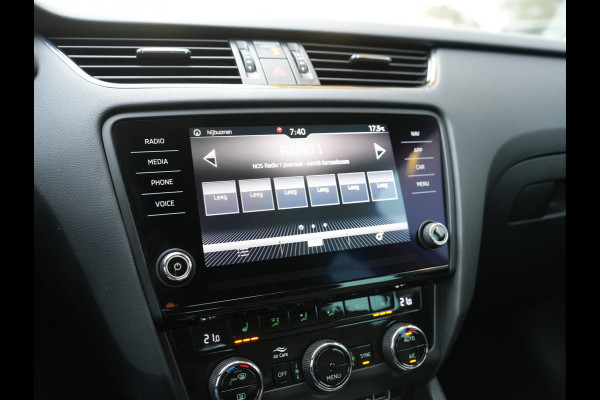 Škoda Octavia Combi 1.0 TSI Greentech Business Edition | Apple Carplay/Android Auto | Stoelverwarming | Climate Control |