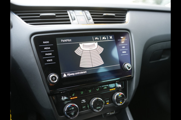 Škoda Octavia Combi 1.0 TSI Greentech Business Edition | Apple Carplay/Android Auto | Stoelverwarming | Climate Control |
