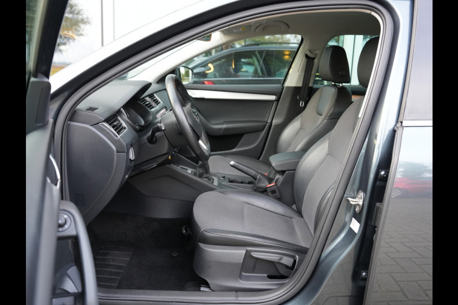Škoda Octavia Combi 1.0 TSI Greentech Business Edition | Apple Carplay/Android Auto | Stoelverwarming | Climate Control |