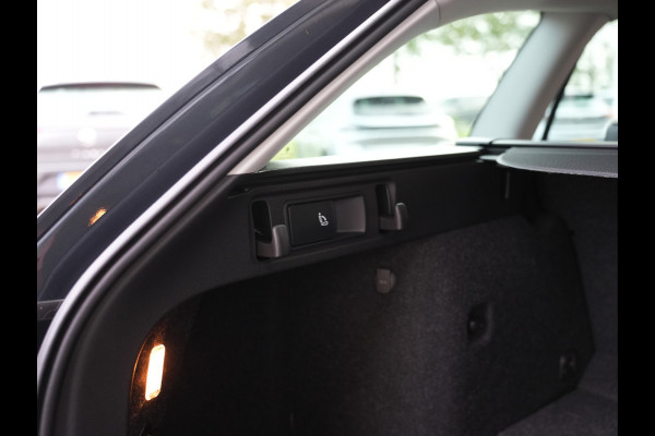 Škoda Octavia Combi 1.0 TSI Greentech Business Edition | Apple Carplay/Android Auto | Stoelverwarming | Climate Control |