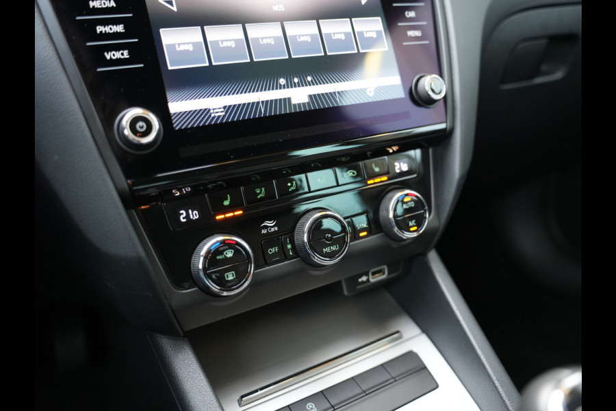 Škoda Octavia Combi 1.0 TSI Greentech Business Edition | Apple Carplay/Android Auto | Stoelverwarming | Climate Control |