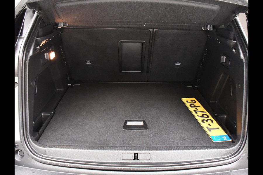 Peugeot 3008 1.2 PureTech Allure Pack Business | Navigatie | Keyless Entry + Start | Elektrisch bedienbare achterklep | Blind Spot Monitor | Apple CarPlay / Android Auto |