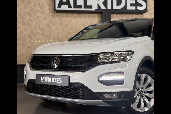 Volkswagen T-Roc 1.5 TSI Sportline Business | Sfeerverlichting | Camera | Carplay | Stoelverwarming