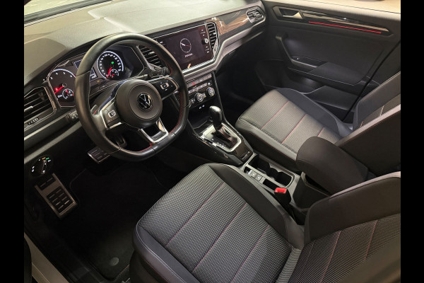 Volkswagen T-Roc 1.5 TSI Sportline Business | Sfeerverlichting | Camera | Carplay | Stoelverwarming