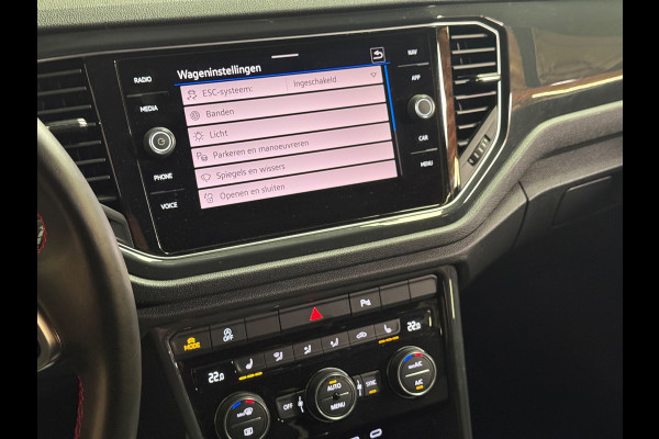 Volkswagen T-Roc 1.5 TSI Sportline Business | Sfeerverlichting | Camera | Carplay | Stoelverwarming