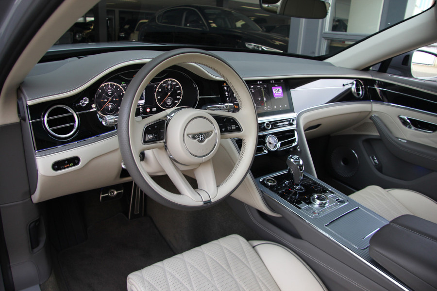 Bentley Flying Spur 2.9 V6 Hybrid | Blackline | Touring | Mulliner Driving Spec | B&O | Pano