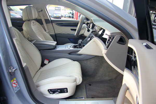Bentley Flying Spur 2.9 V6 Hybrid | Blackline | Touring | Mulliner Driving Spec | B&O | Pano
