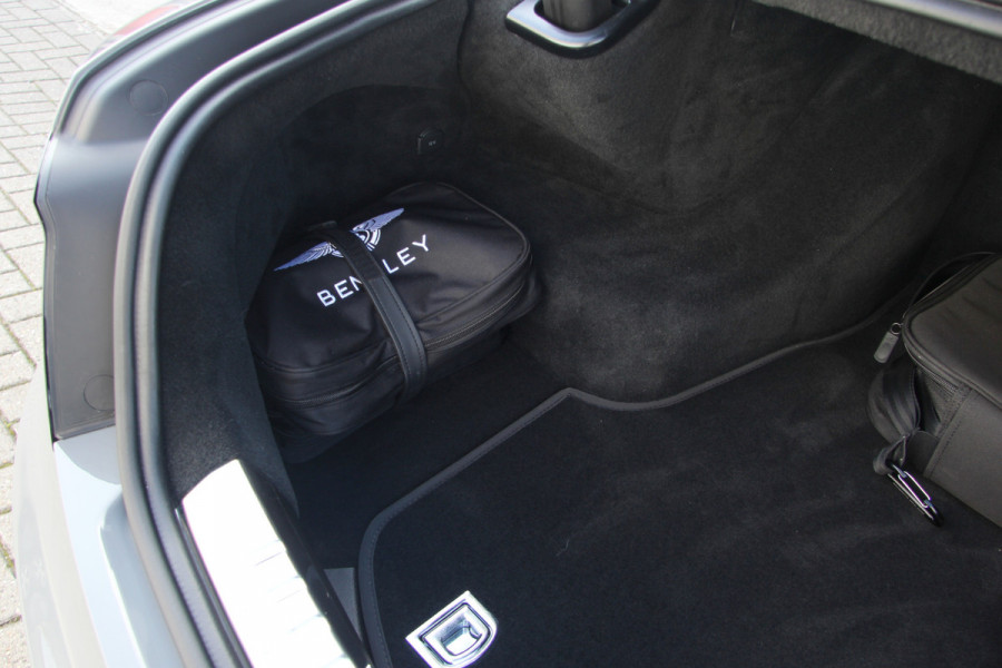 Bentley Flying Spur 2.9 V6 Hybrid | Blackline | Touring | Mulliner Driving Spec | B&O | Pano