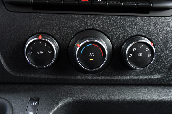 Renault Master T35 2.3 dCi 150 L3H2 PB Edition Cruise, Sensoren, 150pk, Multimedia, LED, Betimmering, Uniek!