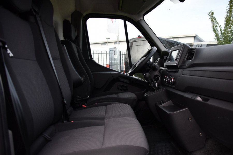 Renault Master T35 2.3 dCi 150 L3H2 PB Edition Cruise, Sensoren, 150pk, Multimedia, LED, Betimmering, Uniek!