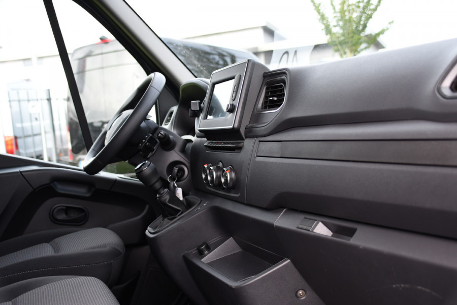 Renault Master T35 2.3 dCi 150 L3H2 PB Edition Cruise, Sensoren, 150pk, Multimedia, LED, Betimmering, Uniek!