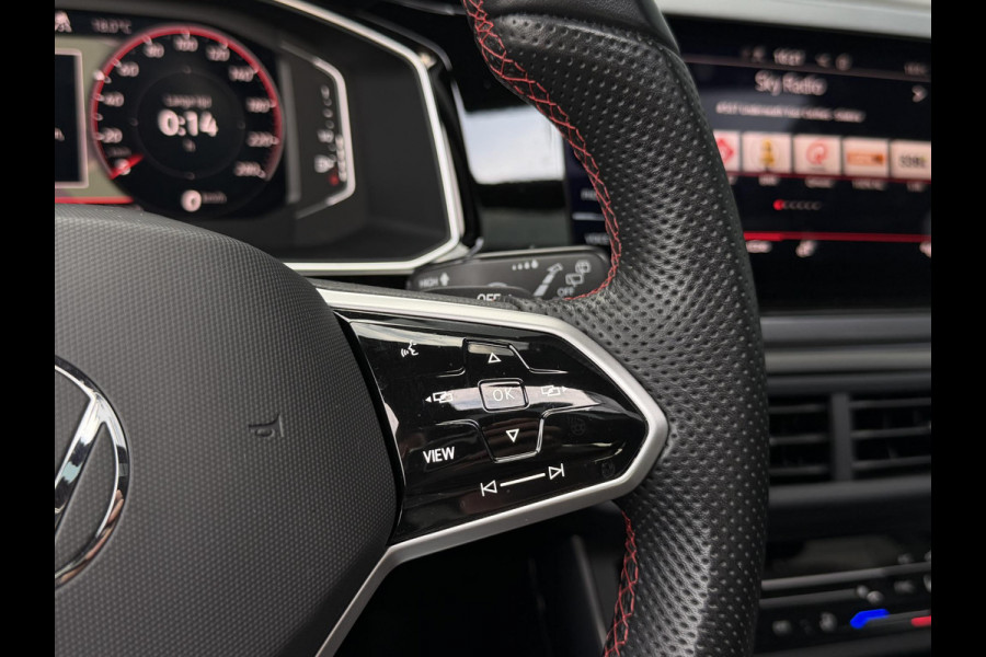 Volkswagen Polo 2.0 TSI GTI 18"/Panoramadak/Dodehoek/Stoelverwarming/Digital Cockpit Pro/Adaptieve cruise/IQ Light/Keyless/PDC v+a/Apple Carplay & Android Auto