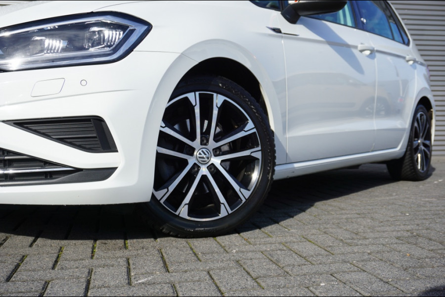 Volkswagen Golf Sportsvan 150PK Highline AUTOM. | TREKHAAK | WINTERPACK | CAMERA | NAVI