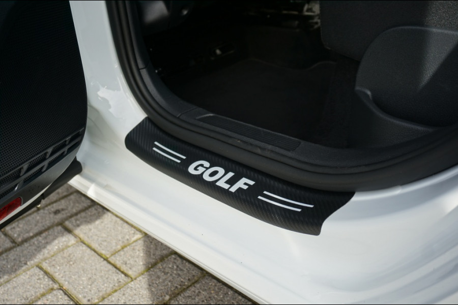 Volkswagen Golf Sportsvan 150PK Highline AUTOM. | TREKHAAK | WINTERPACK | CAMERA | NAVI