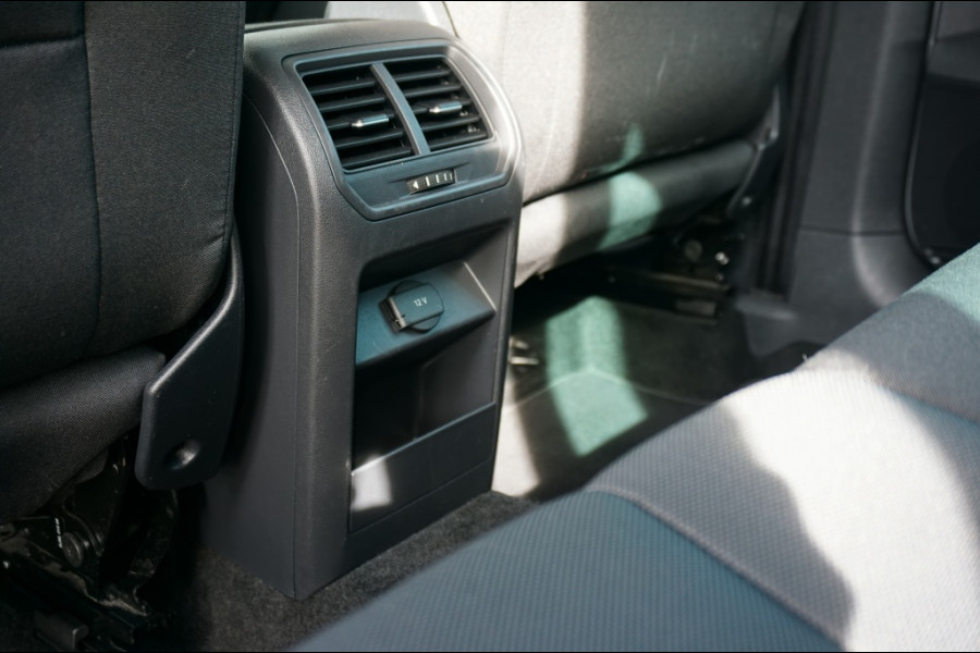 Volkswagen Golf Sportsvan 150PK Highline AUTOM. | TREKHAAK | WINTERPACK | CAMERA | NAVI