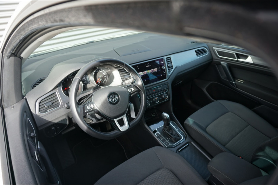 Volkswagen Golf Sportsvan 150PK Highline AUTOM. | TREKHAAK | WINTERPACK | CAMERA | NAVI