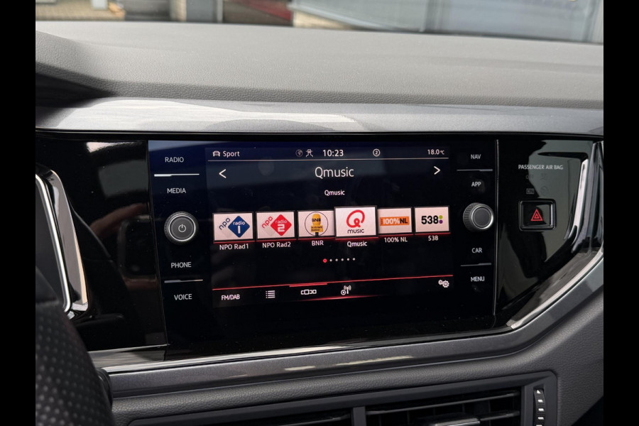 Volkswagen Polo 2.0 TSI GTI 18"/Panoramadak/Dodehoek/Stoelverwarming/Digital Cockpit Pro/Adaptieve cruise/IQ Light/Keyless/PDC v+a/Apple Carplay & Android Auto