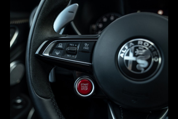 Alfa Romeo Giulia 2.9 V6 Quadrifoglio | Harman/Kardon | Adapt. cruise | Carplay | Carbon stuur