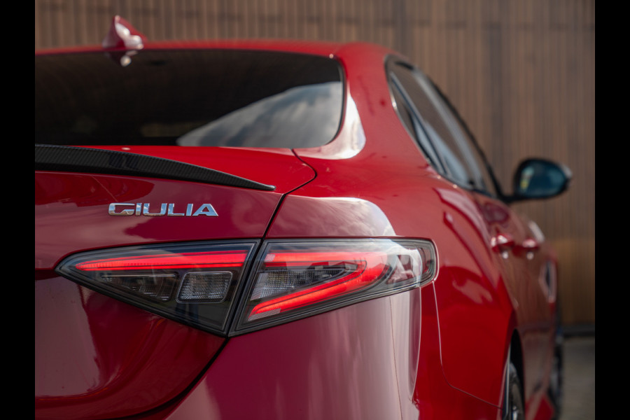 Alfa Romeo Giulia 2.9 V6 Quadrifoglio | Harman/Kardon | Adapt. cruise | Carplay | Carbon stuur