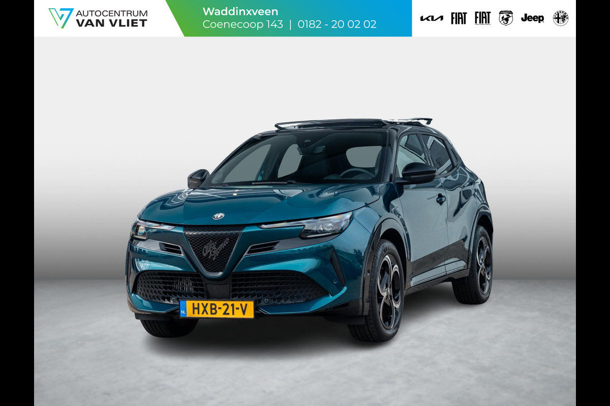 Alfa Romeo junior 1.2 Turbo 145pk Hybrid Ibrida Q4 | Clima | Camera | Adapt. Cruise | Apple Carplay | Schuif/Kanteldak | BSM | Elektrr. A-Klep | Keyless | 18" | Navi | PDC | Winter Pack
