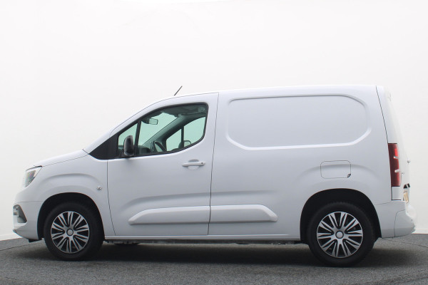 Opel Combo 1.5D L1H1 Automaat Airco, Cruise, Apple Carplay, Stuurwielverwarming, Rijstrooksensor, DAB, PDC
