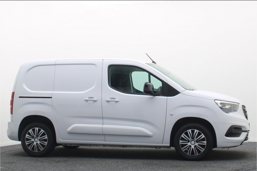 Opel Combo 1.5D L1H1 Automaat Airco, Cruise, Apple Carplay, Stuurwielverwarming, Rijstrooksensor, DAB, PDC