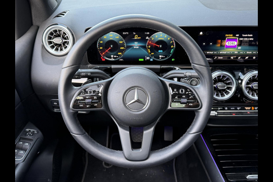 Mercedes-Benz B-Klasse 250 e 17"/Leder/Panoramadak/Matrix LED/Keyless/Stoelverwarming/Sfeerverlichting/Camera/PDC v+a/