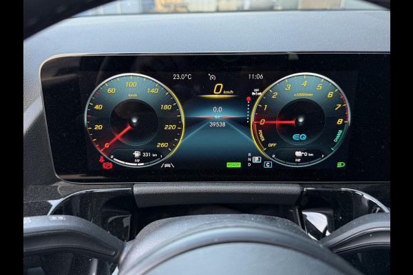 Mercedes-Benz B-Klasse 250 e 17"/Leder/Panoramadak/Matrix LED/Keyless/Stoelverwarming/Sfeerverlichting/Camera/PDC v+a/