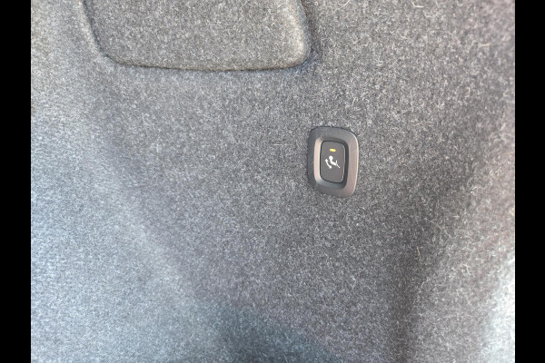 Volvo XC40 1.5 T5 Recharge R-Design NL-AUTO | PANODAK | TREKHAAK | 1/2 LEDER