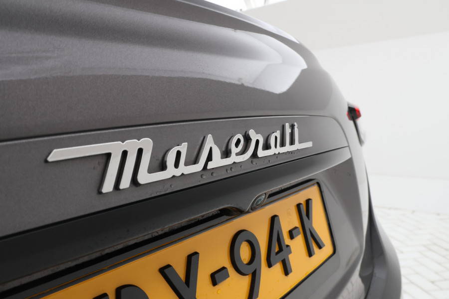 Maserati Ghibli 2.0 MHEV GranSport Schuif/Kanteldak, 360 Camera, Volleder