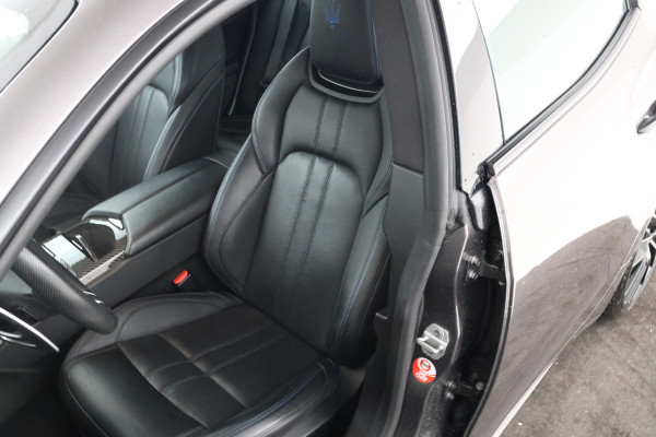 Maserati Ghibli 2.0 MHEV GranSport Schuif/Kanteldak, 360 Camera, Volleder