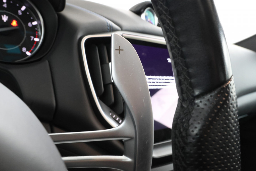 Maserati Ghibli 2.0 MHEV GranSport Schuif/Kanteldak, 360 Camera, Volleder