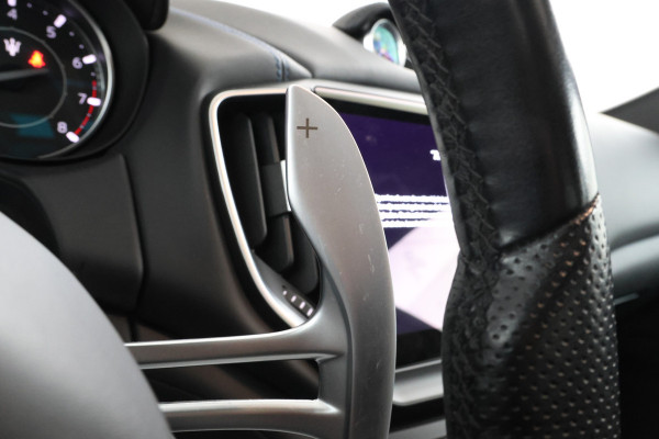 Maserati Ghibli 2.0 MHEV GranSport Schuif/Kanteldak, 360 Camera, Volleder
