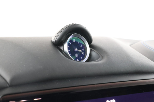 Maserati Ghibli 2.0 MHEV GranSport Schuif/Kanteldak, 360 Camera, Volleder