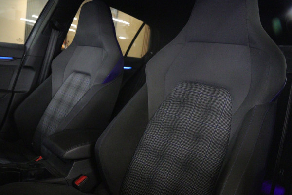 Volkswagen Golf 1.4 eHybrid GTE BLACKSTYLE/PANO/CARPLAY/SFEERVER/VOL