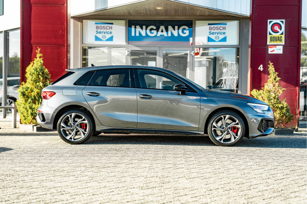 Audi A3 Sportback 45 TFSI e S edition Competition | ACC | B&O | HUD