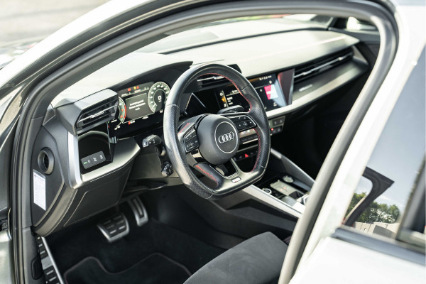 Audi A3 Sportback 45 TFSI e S edition Competition | ACC | B&O | HUD